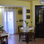 La Casa Di Luigi Bed & Breakfast 4*
